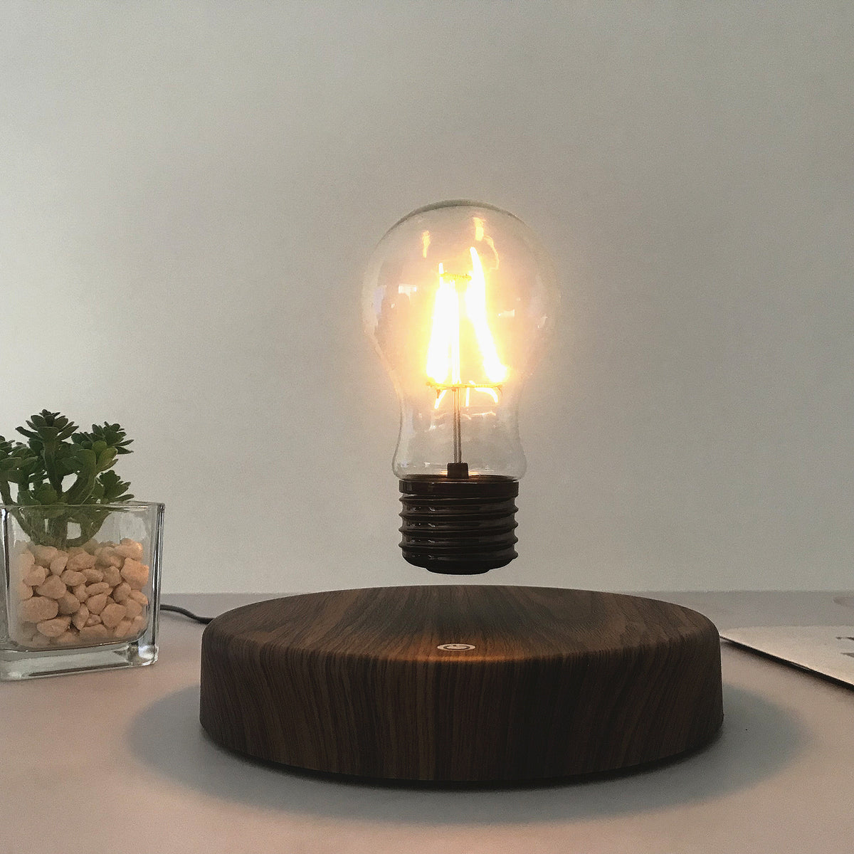 Magnetic Levitation Bulb Lamp