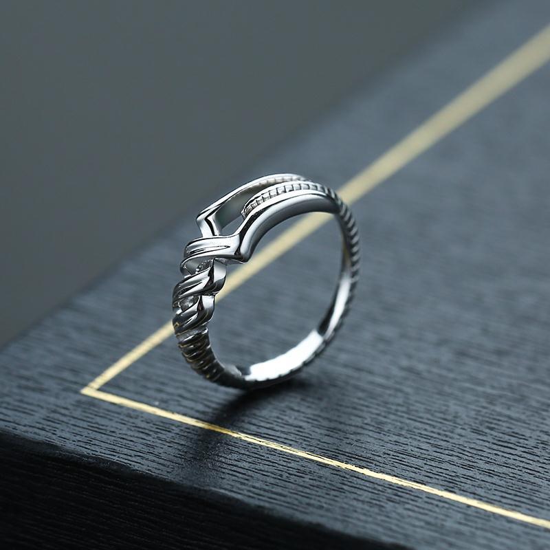 Geometric Cross Ring