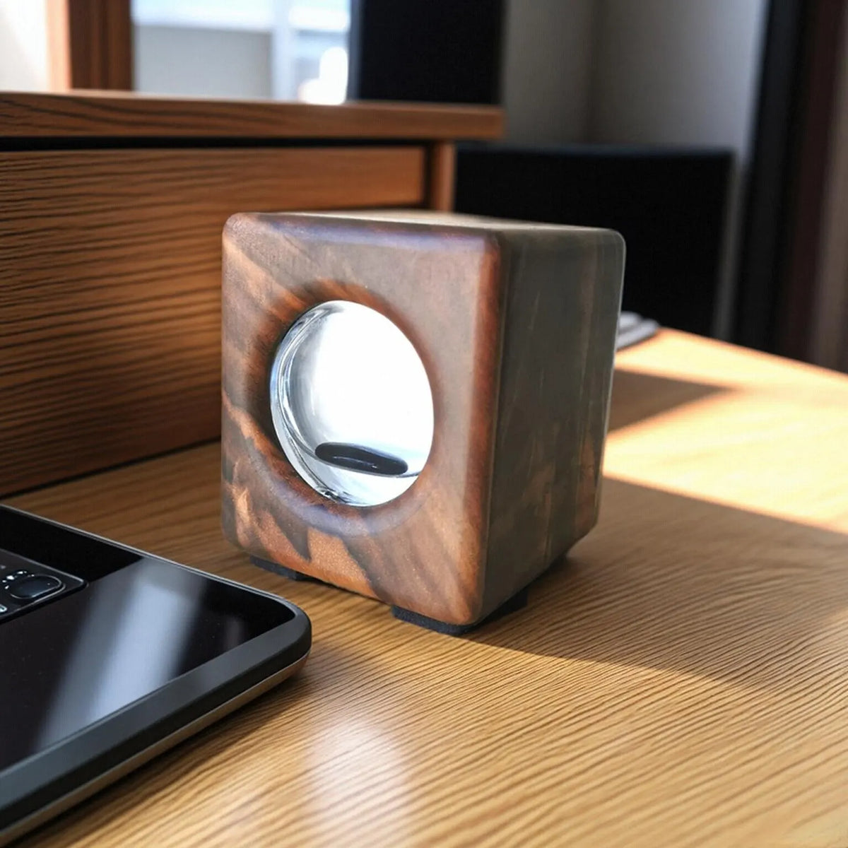 Magnetic Fluid Rhythm Lamp